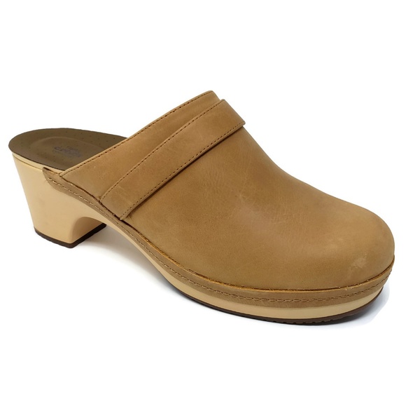 crocs sarah mule clog